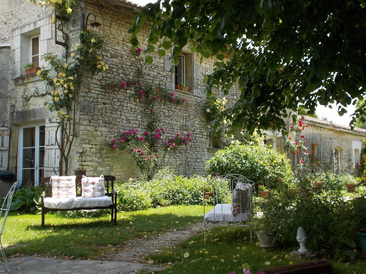 לינה וארוחת בוקר Saint-Hilaire-de-Villefranche A L'Antan - La Ferme D'Octave מראה חיצוני תמונה